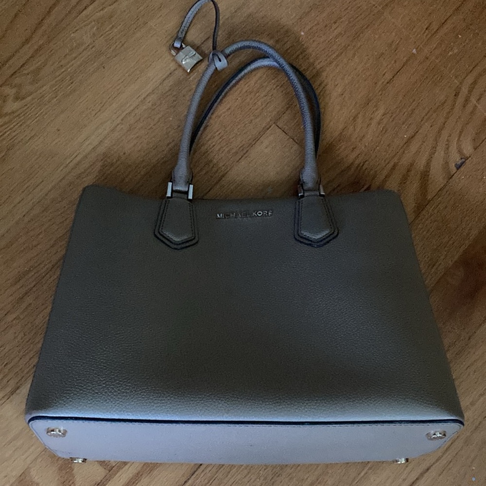 Michael Kors Purse - Picture 8 of 13